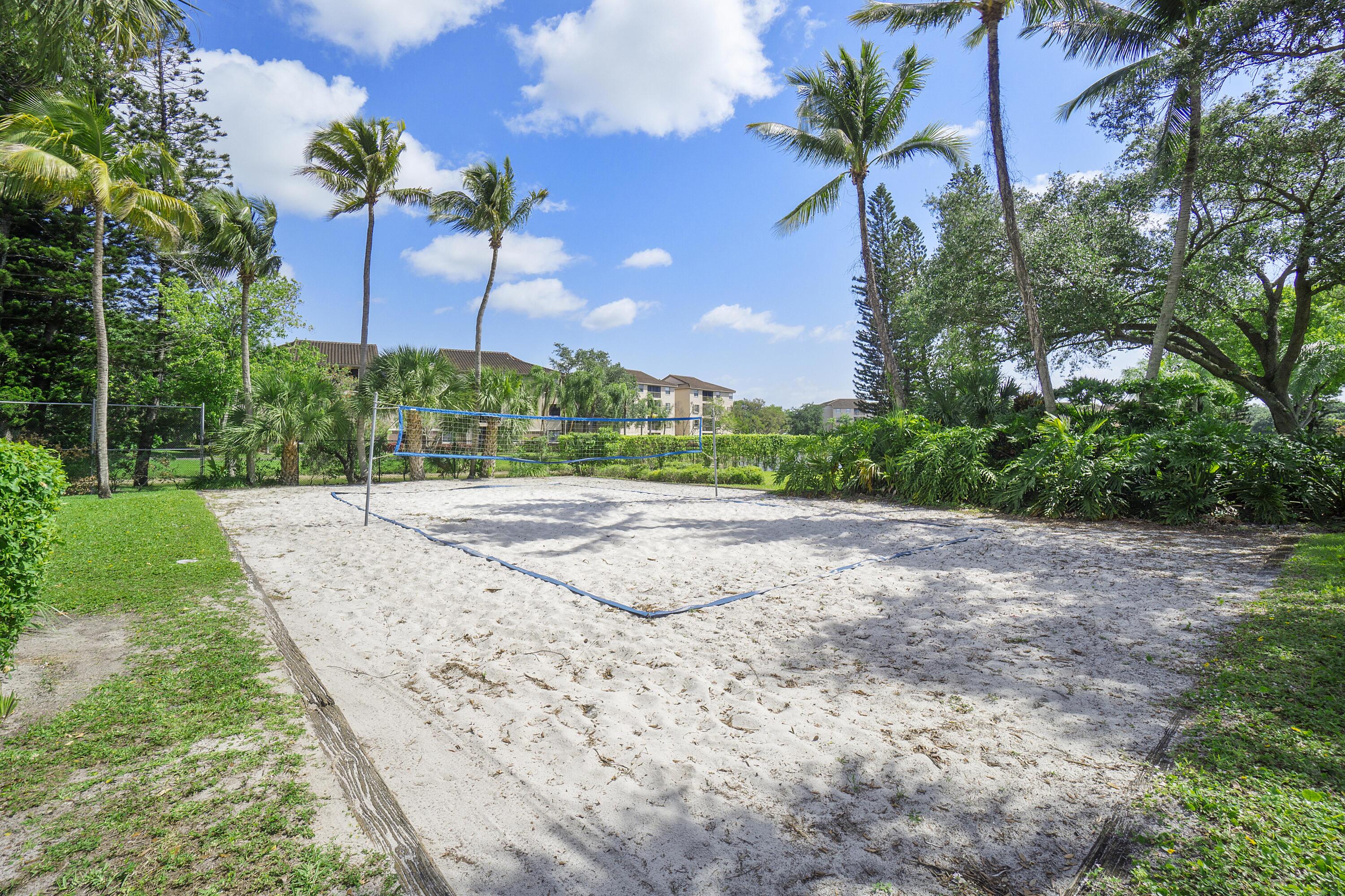 KARANDA VILLAGE V-B CONDO - Residential