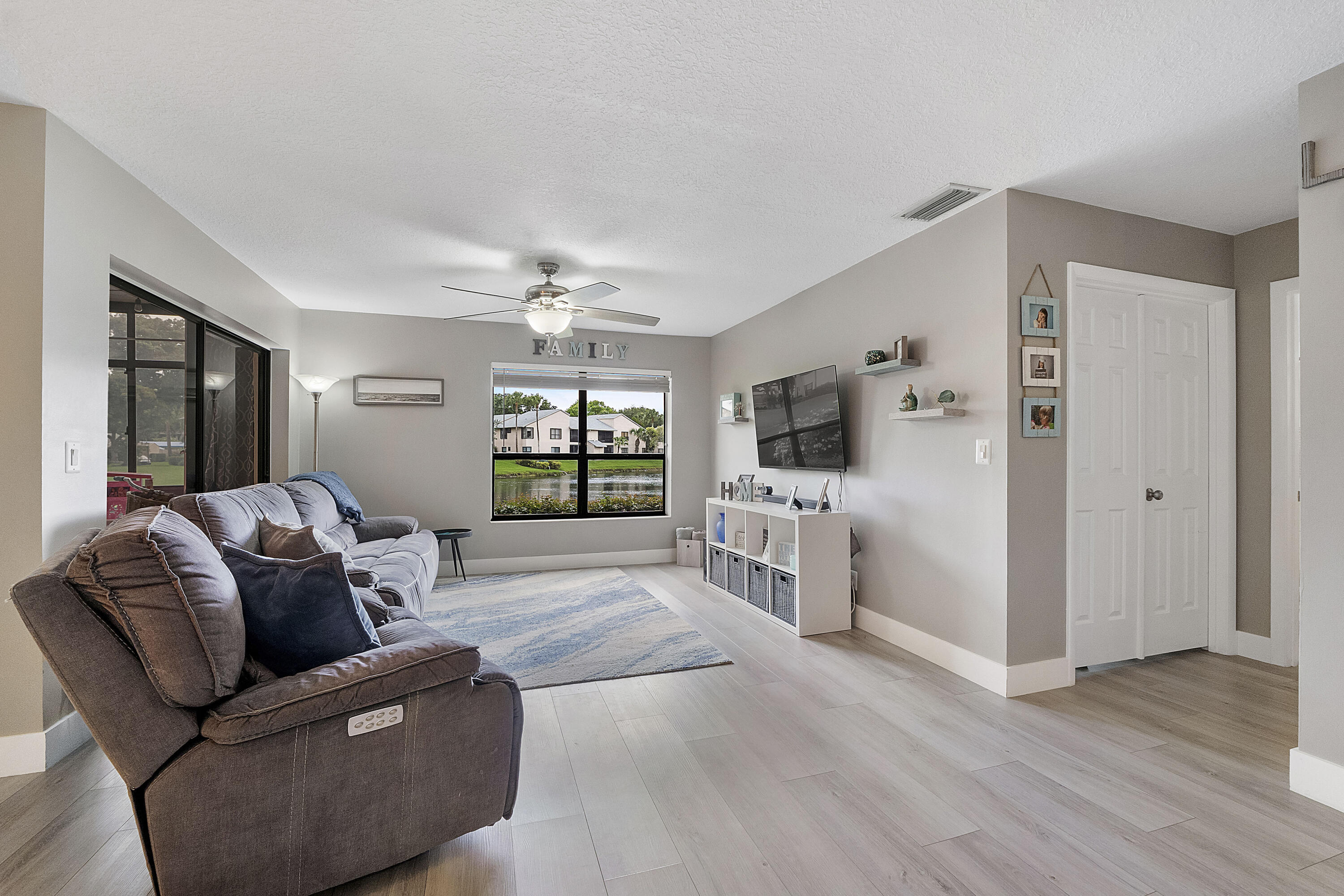 KARANDA VILLAGE V-B CONDO - Residential