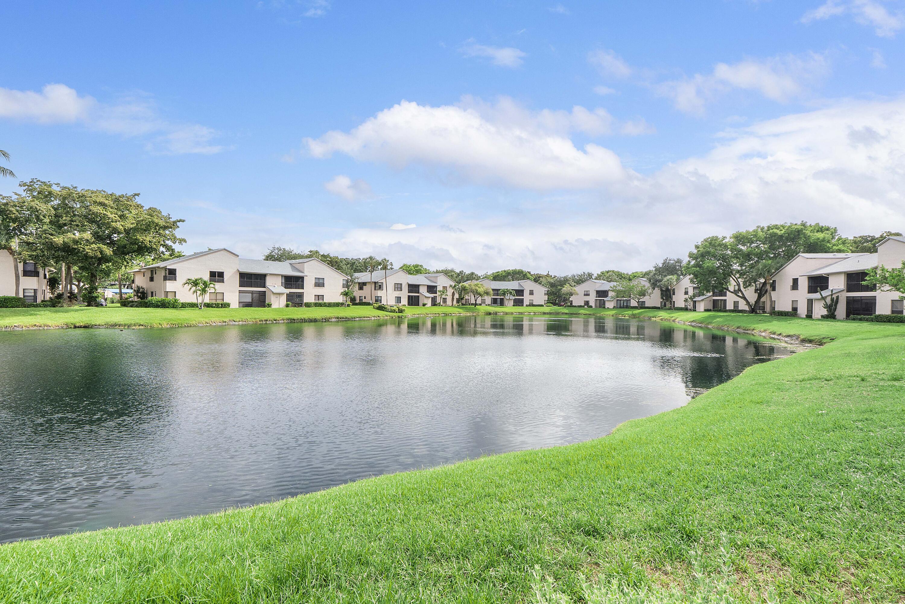 KARANDA VILLAGE V-B CONDO - Residential