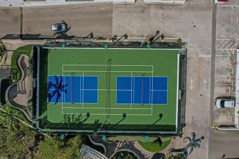 Tiny photo for 2641 N Flamingo Road #406N, Sunrise, FL 33323 (MLS # F10511575)