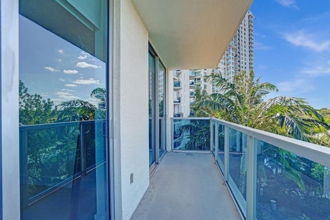 Tiny photo for 2641 N Flamingo Road #406N, Sunrise, FL 33323 (MLS # F10511575)
