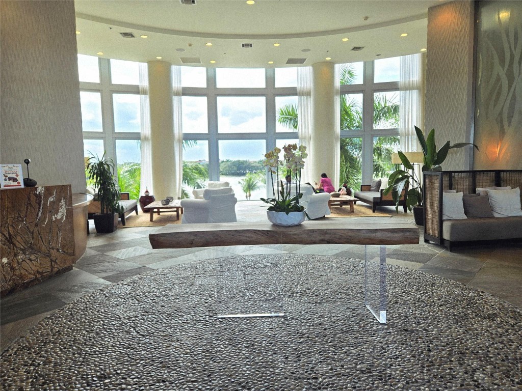 Tao at Sunrise - Residential