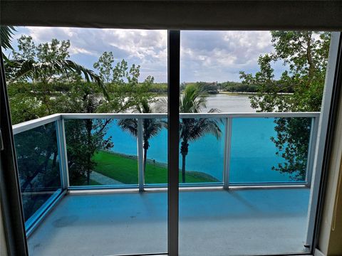 Tiny photo for 2641 N Flamingo Road #406N, Sunrise, FL 33323 (MLS # F10511575)