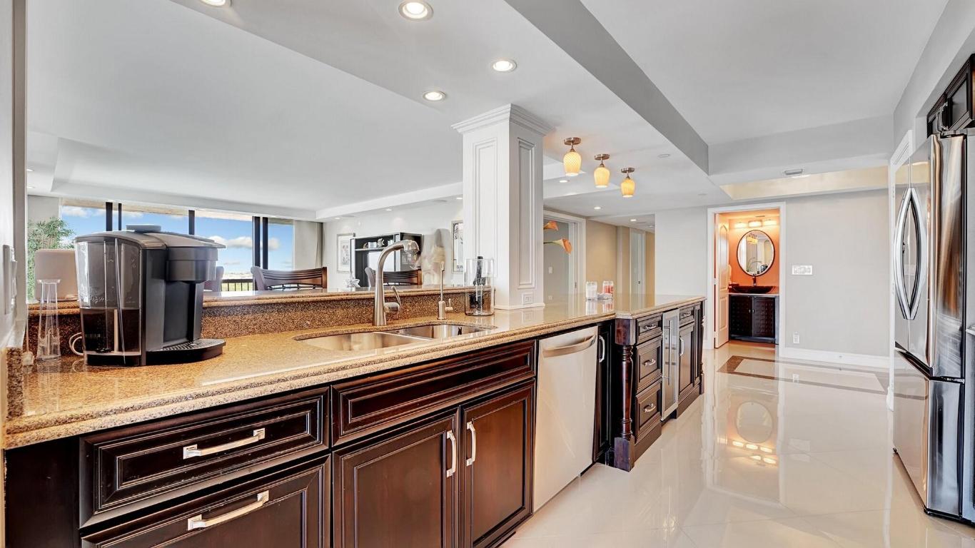 4740 S Ocean 710 Boulevard 710