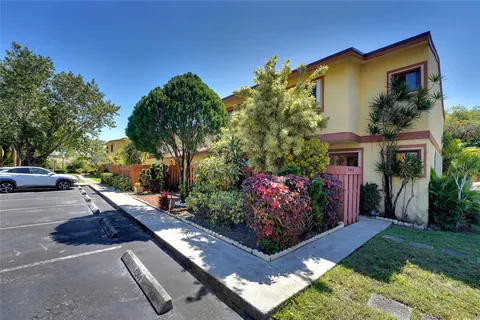 4048 Sierra Ter, Sunrise, FL MLS: F10492329