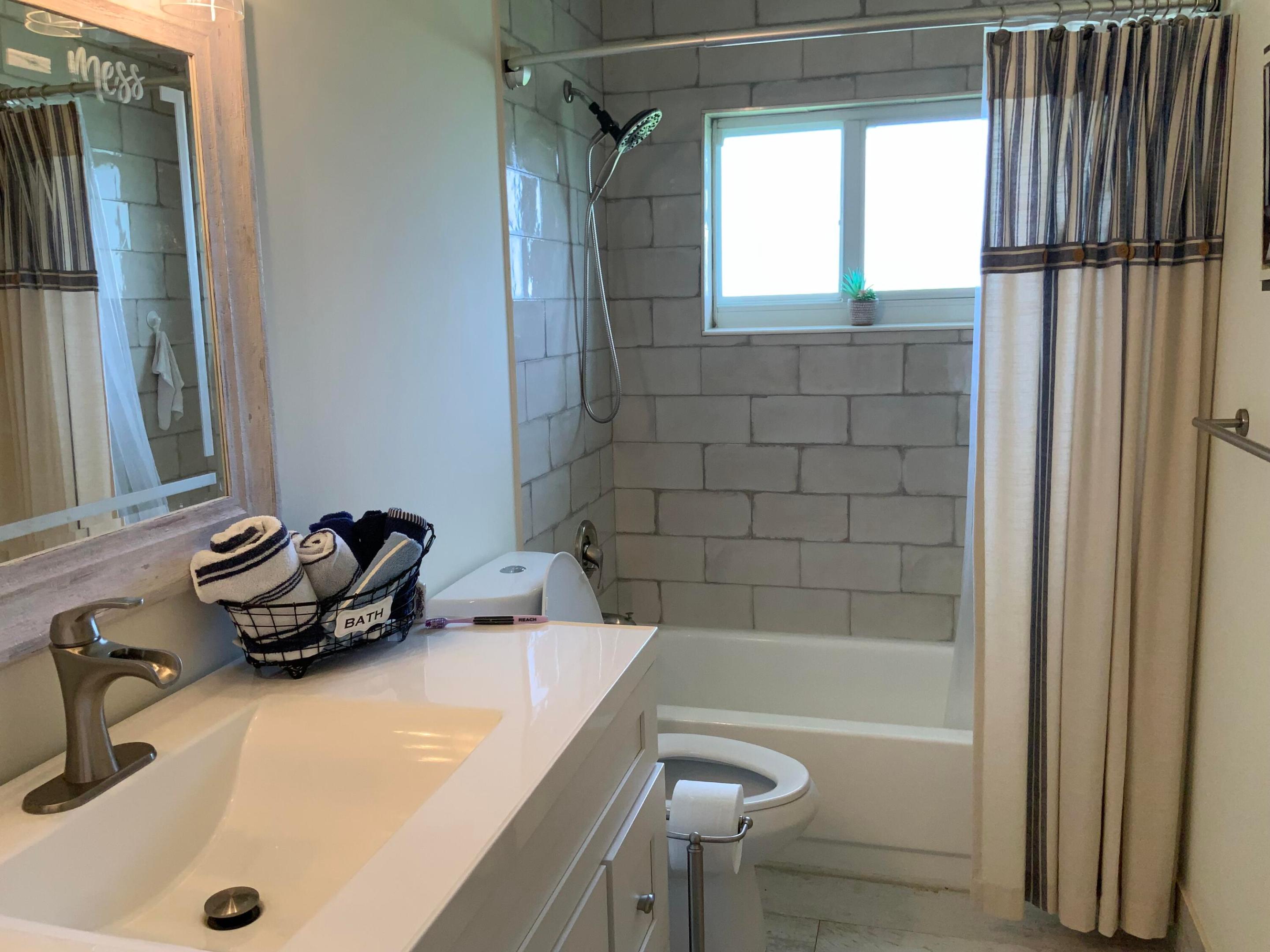 CYPRESS LAKES 4 - Residential