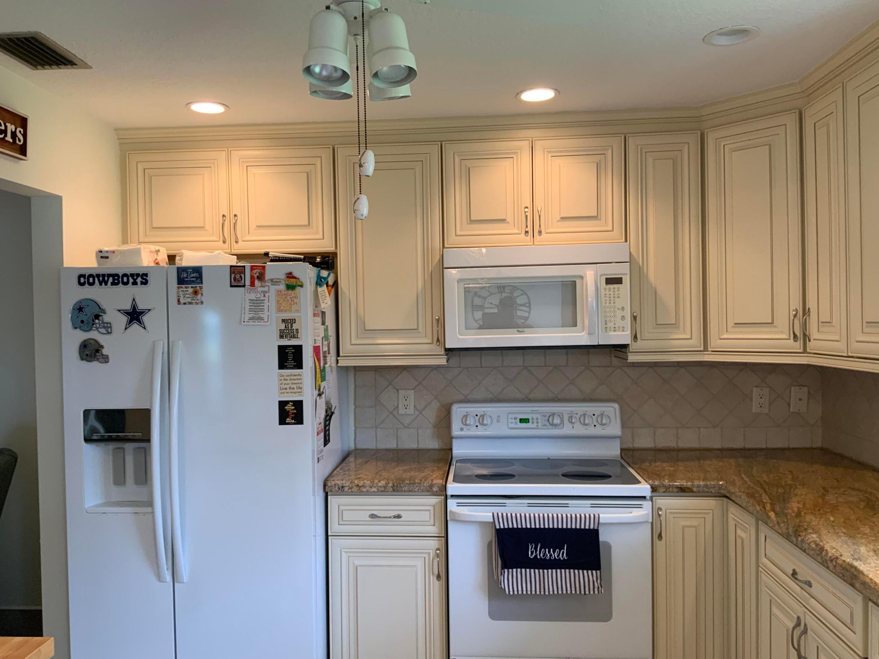 CYPRESS LAKES 4 - Residential