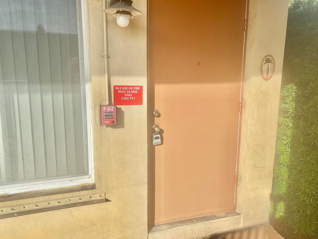 Photo of 2303 S Federal Highway #1, Boynton Beach, FL 33435 (MLS # B26006243)