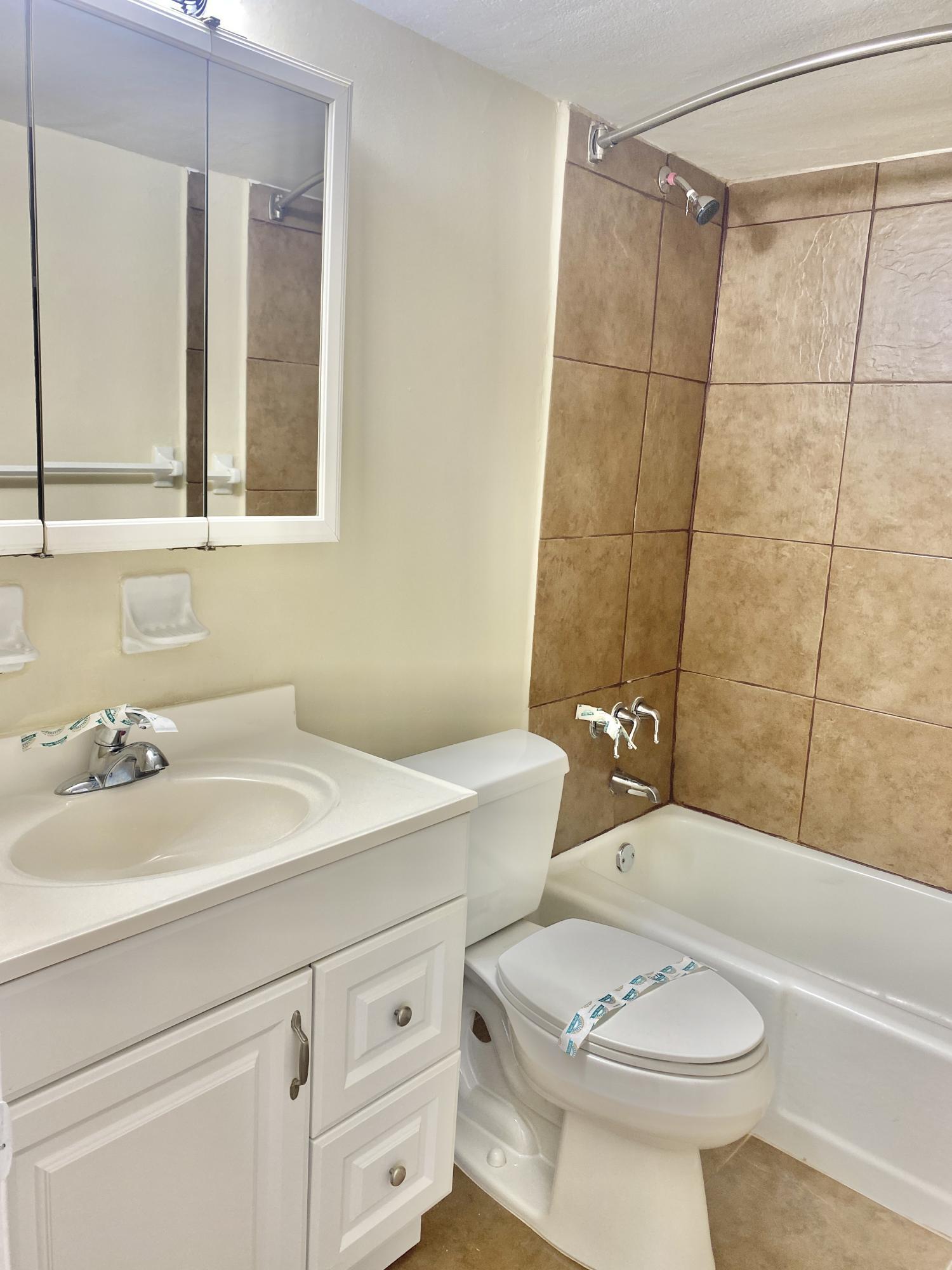 FAIRFIELD APTS CONDO - Residential Lease