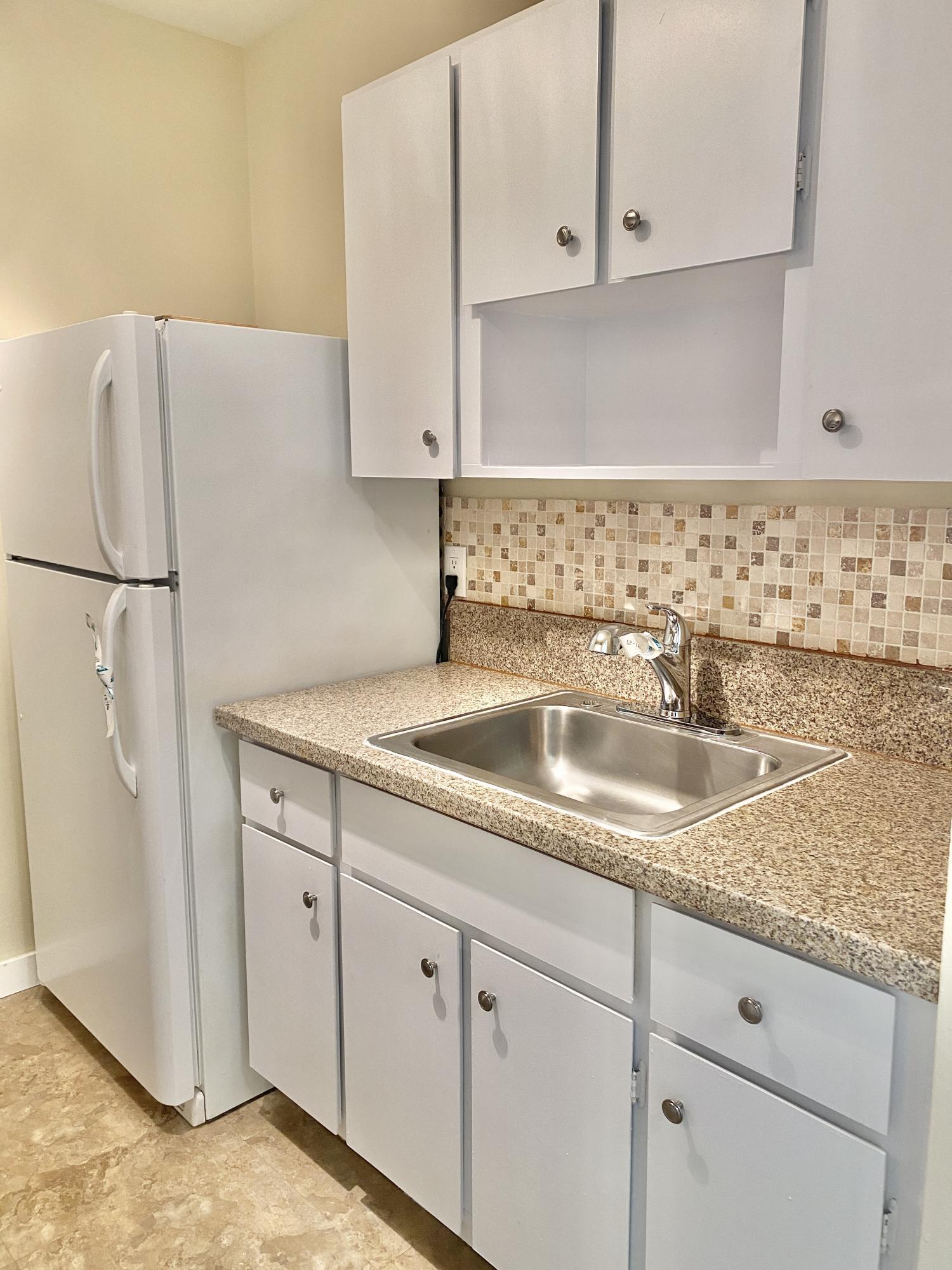 FAIRFIELD APTS CONDO - Residential Lease