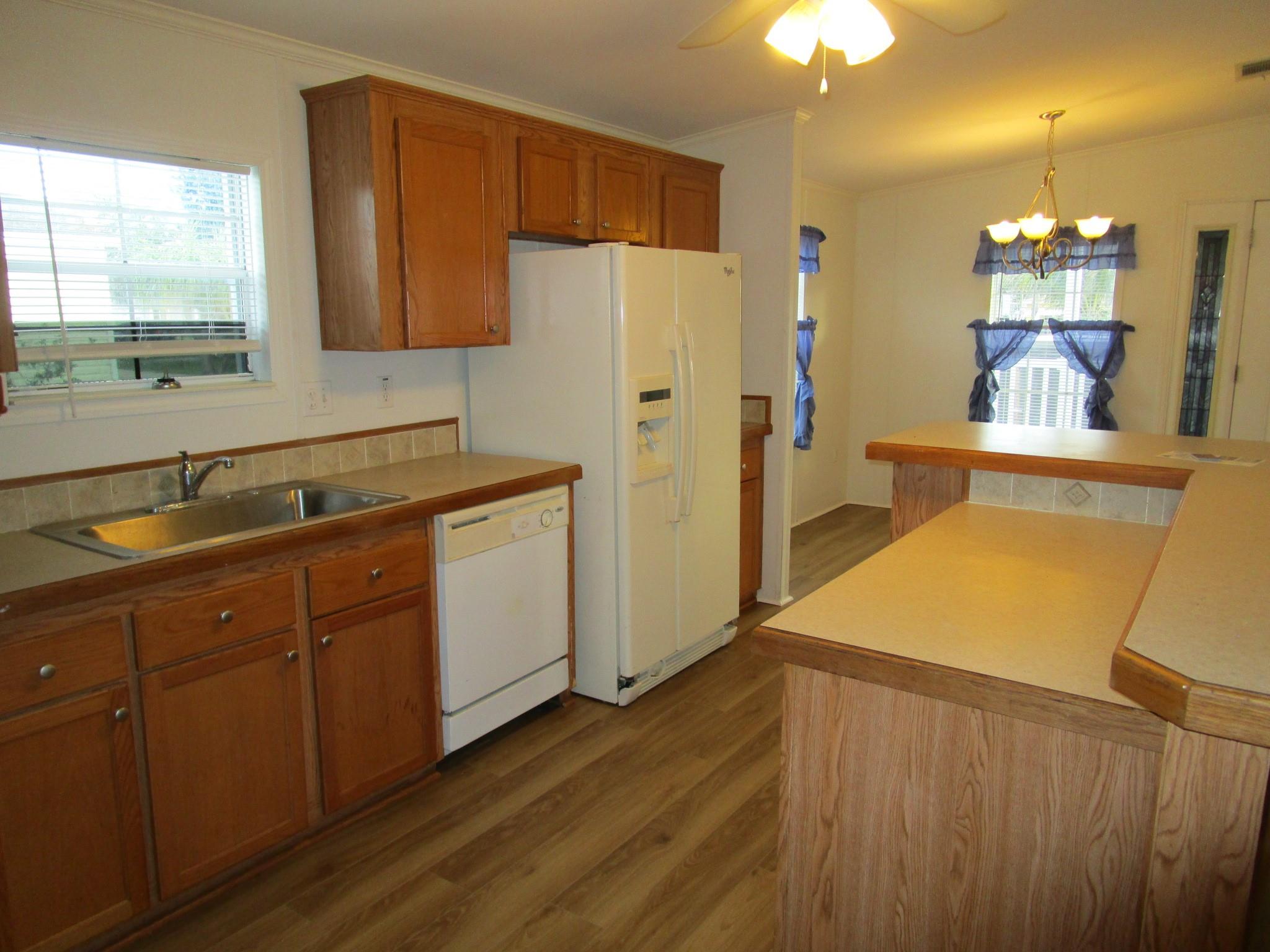 Watergate Mobile Home Est - Residential