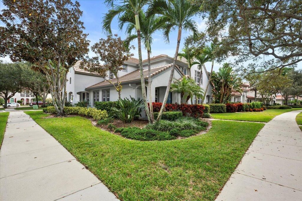 Photo of 226 Evergrene Parkway #21-C, Palm Beach Gardens, FL 33410 (MLS # R11140035)