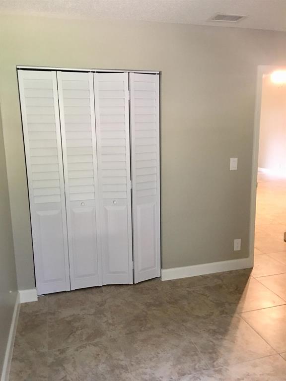 PARK AT WINDWOOD CONDO - Residential Lease