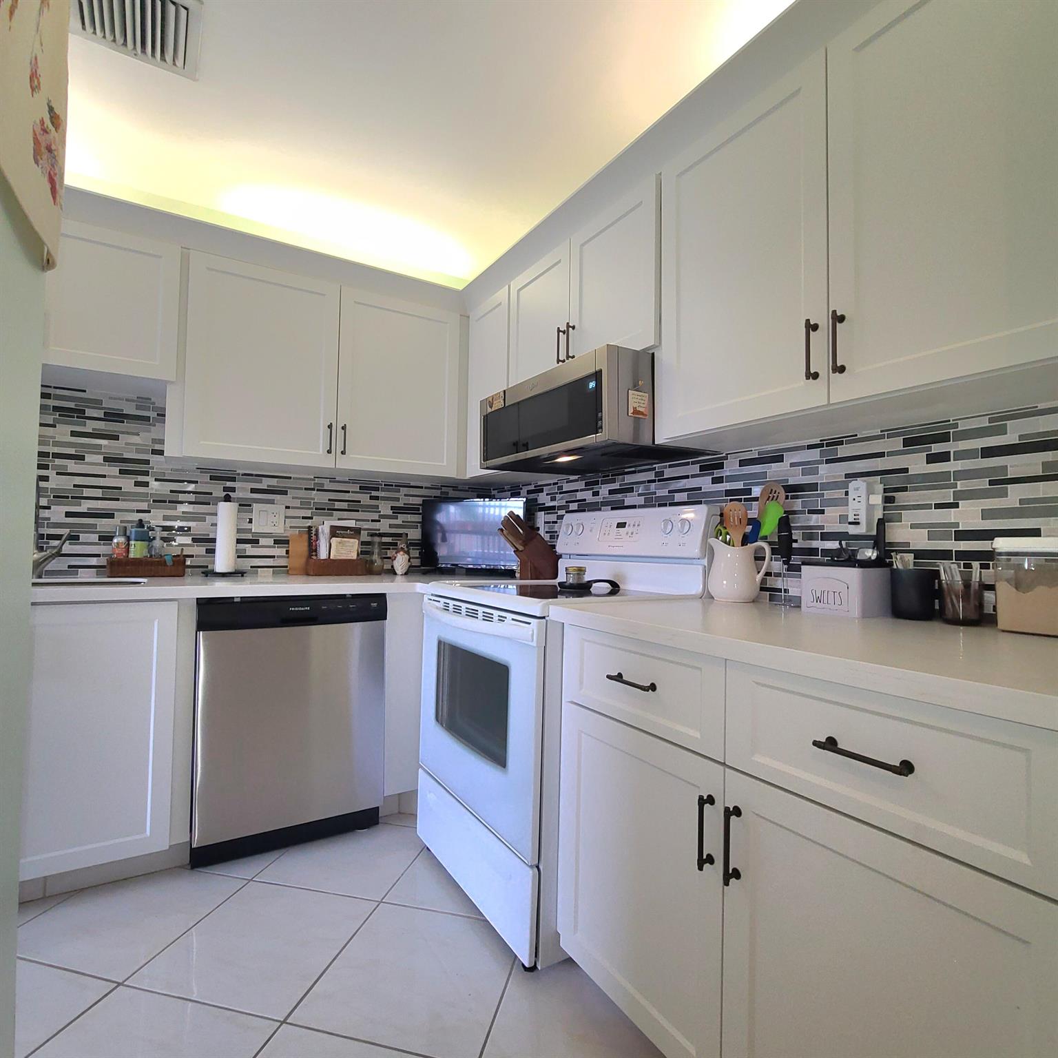 PINES OF DELRAY NORTH CONDO - Residential