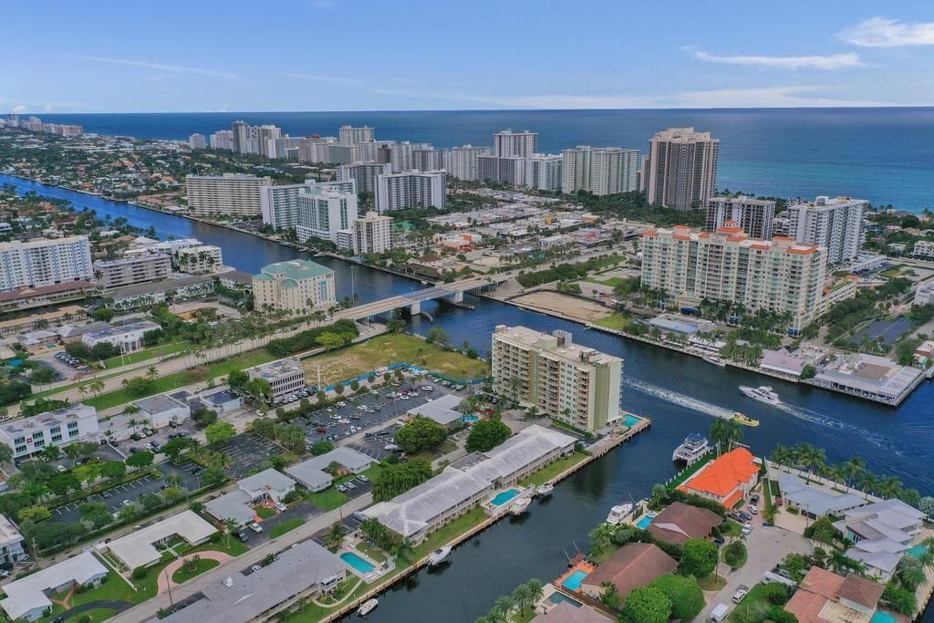 Photo of 2866 NE 30th St #9, Fort Lauderdale, FL 33306 (MLS # F10532671)