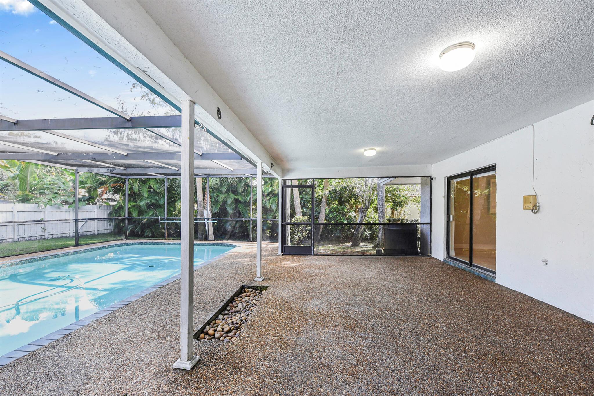 RAMBLEWOOD SOUTH - Residential