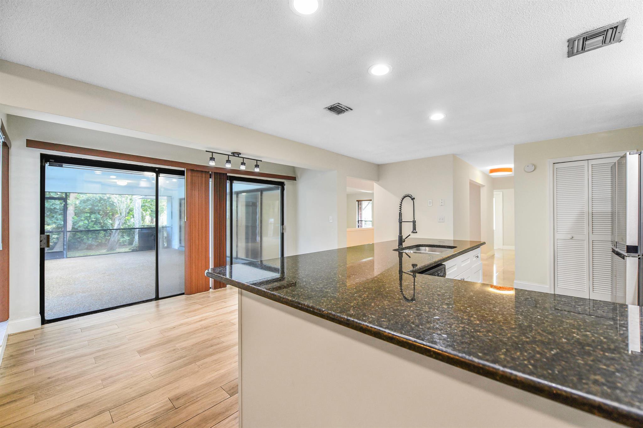 RAMBLEWOOD SOUTH - Residential