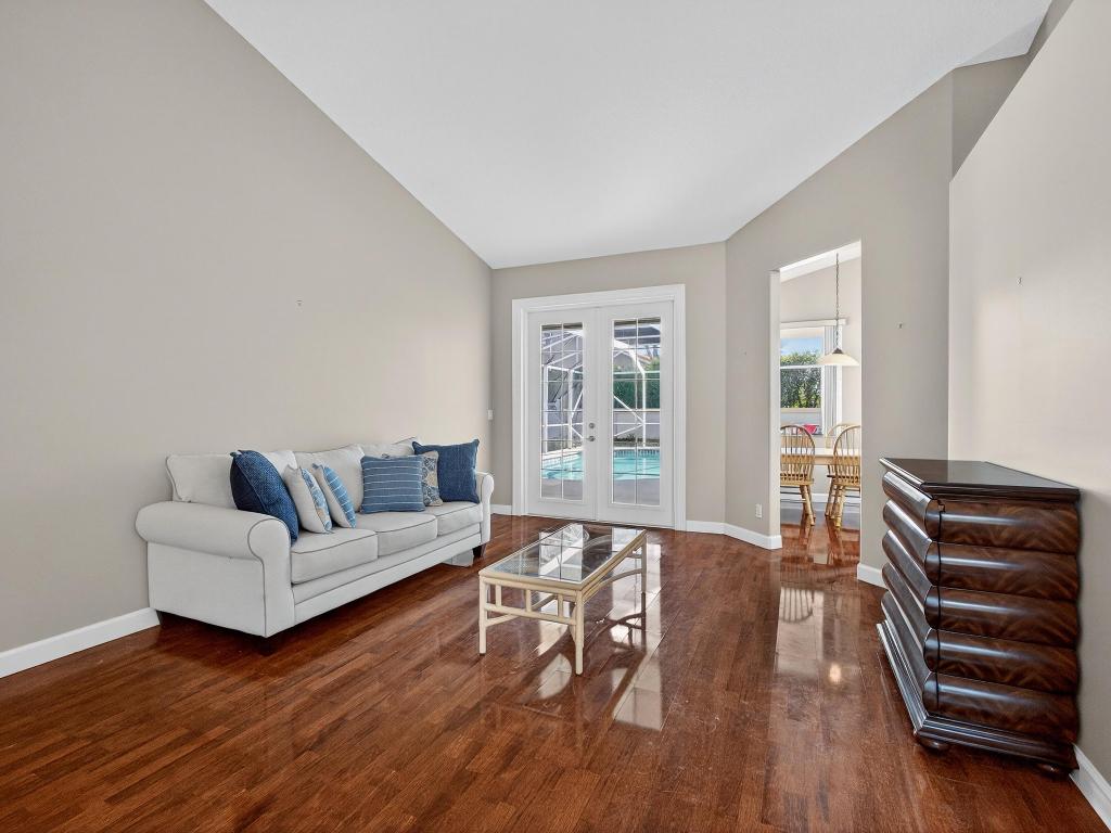 7128 Brunswick Circle