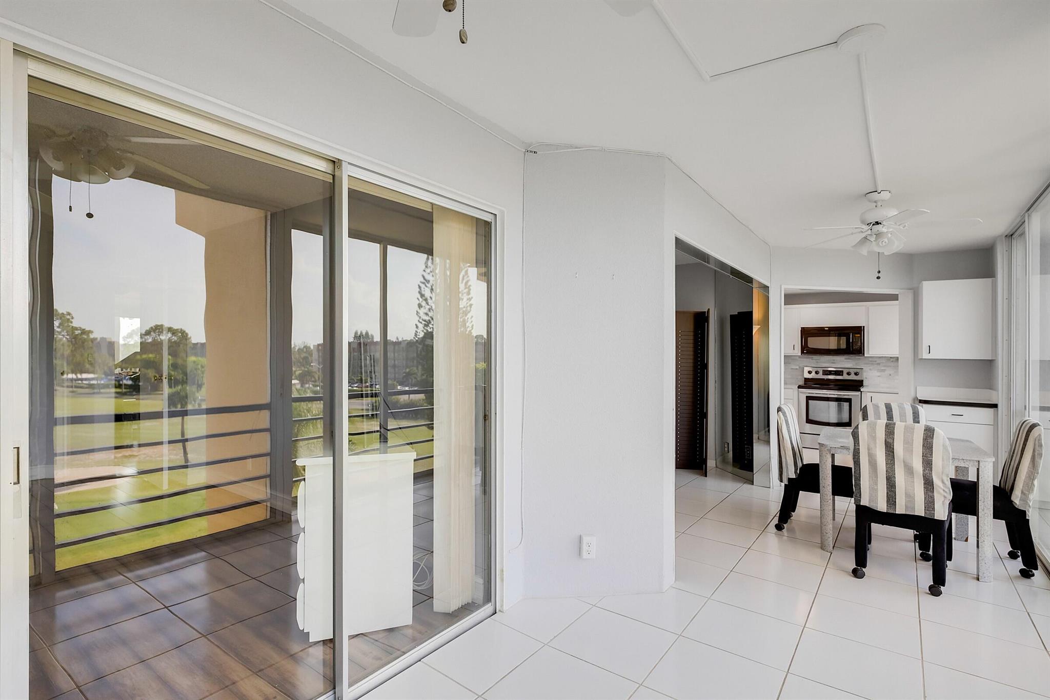 3836 Via Poinciana 506