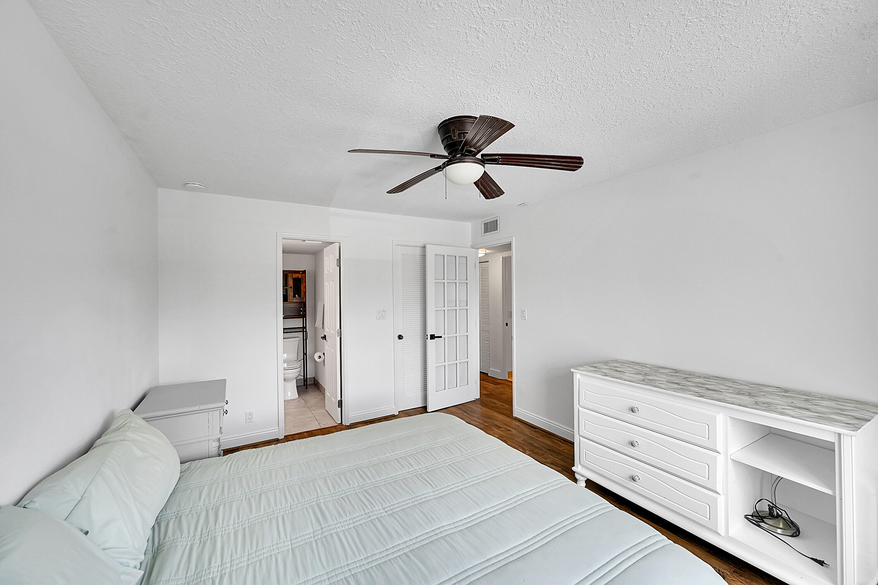 HARBOR'S EDGE OF POMPANO - Residential Lease