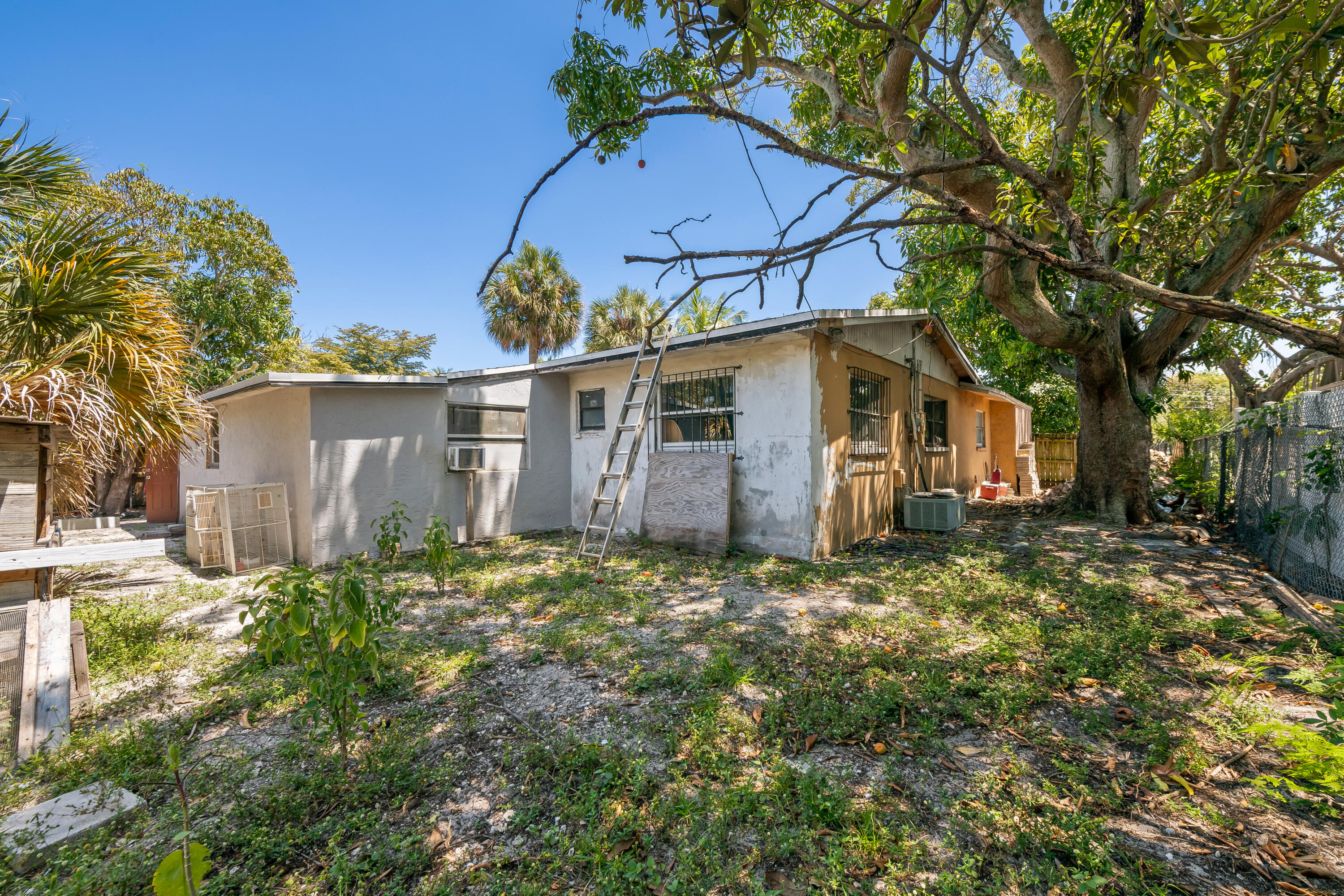 KENDALL GREEN SEC - Residential