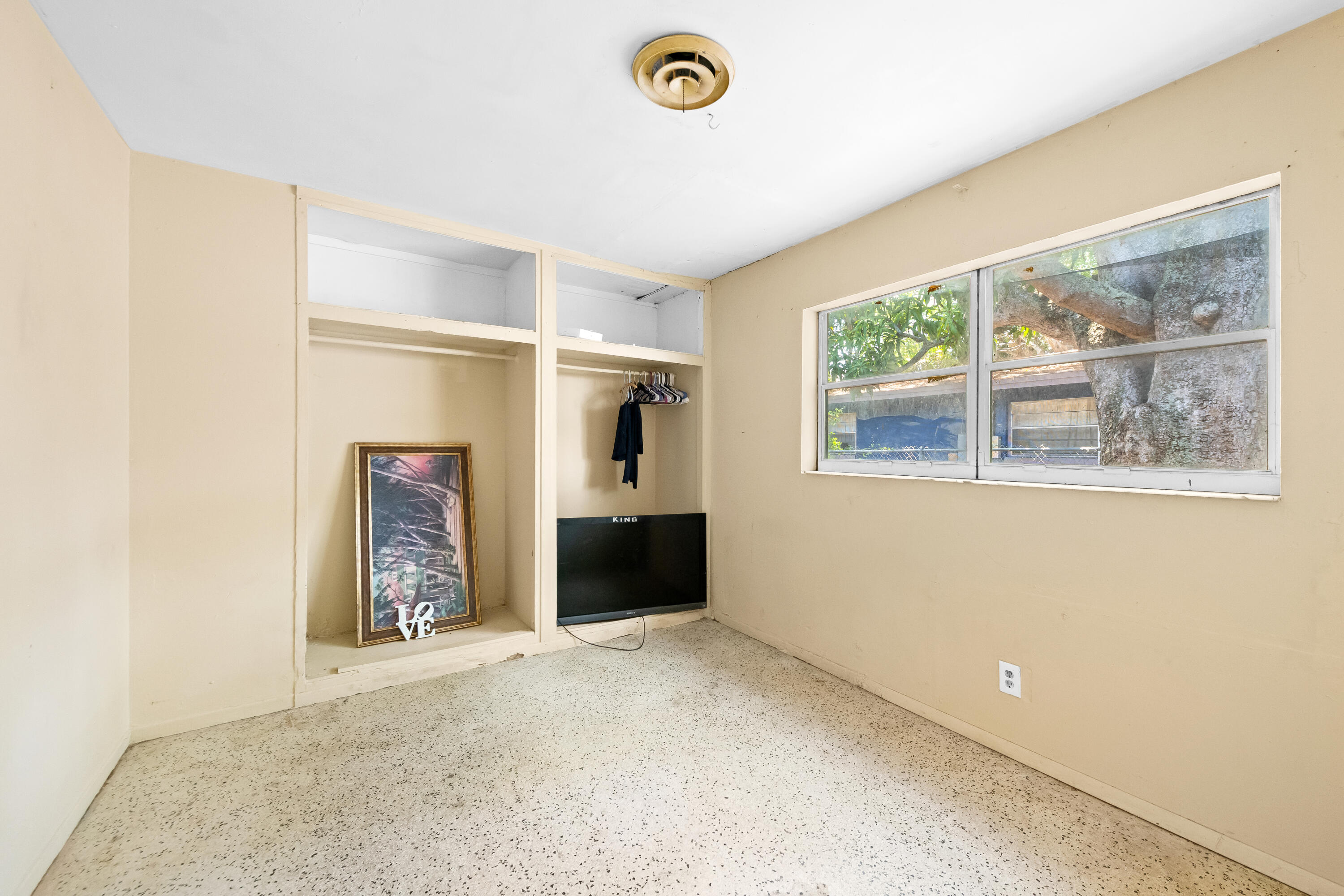KENDALL GREEN SEC - Residential