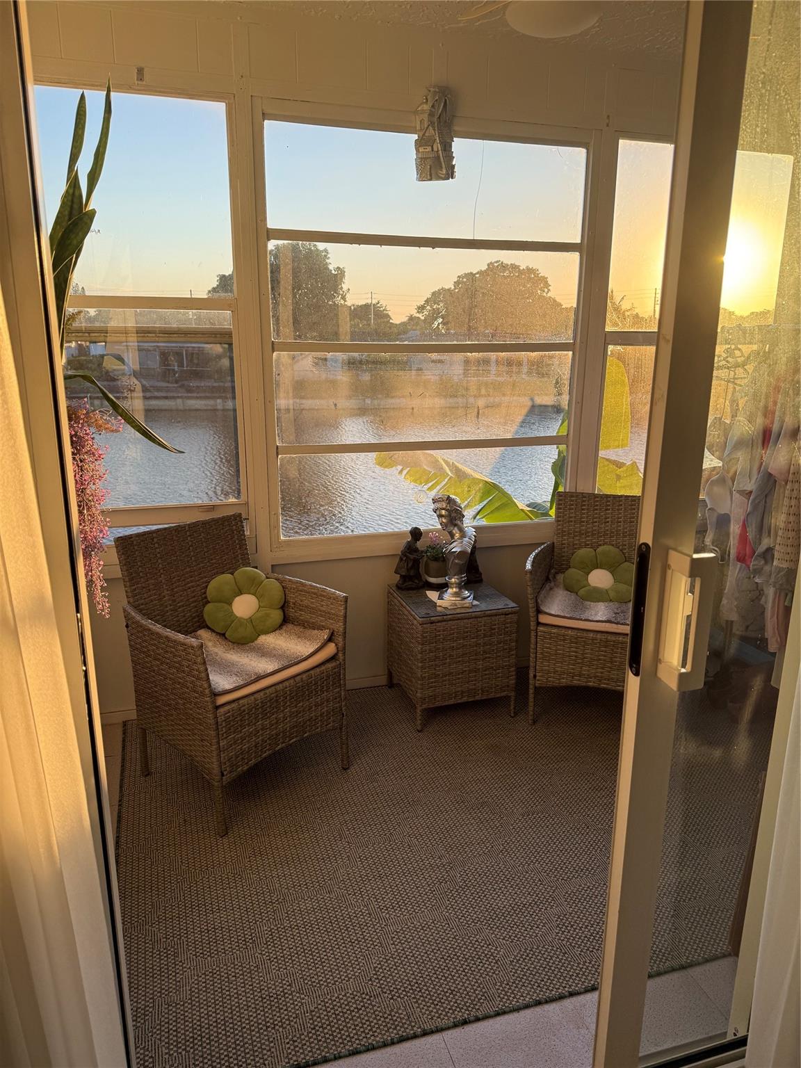 LIME BAY - Residential Lease