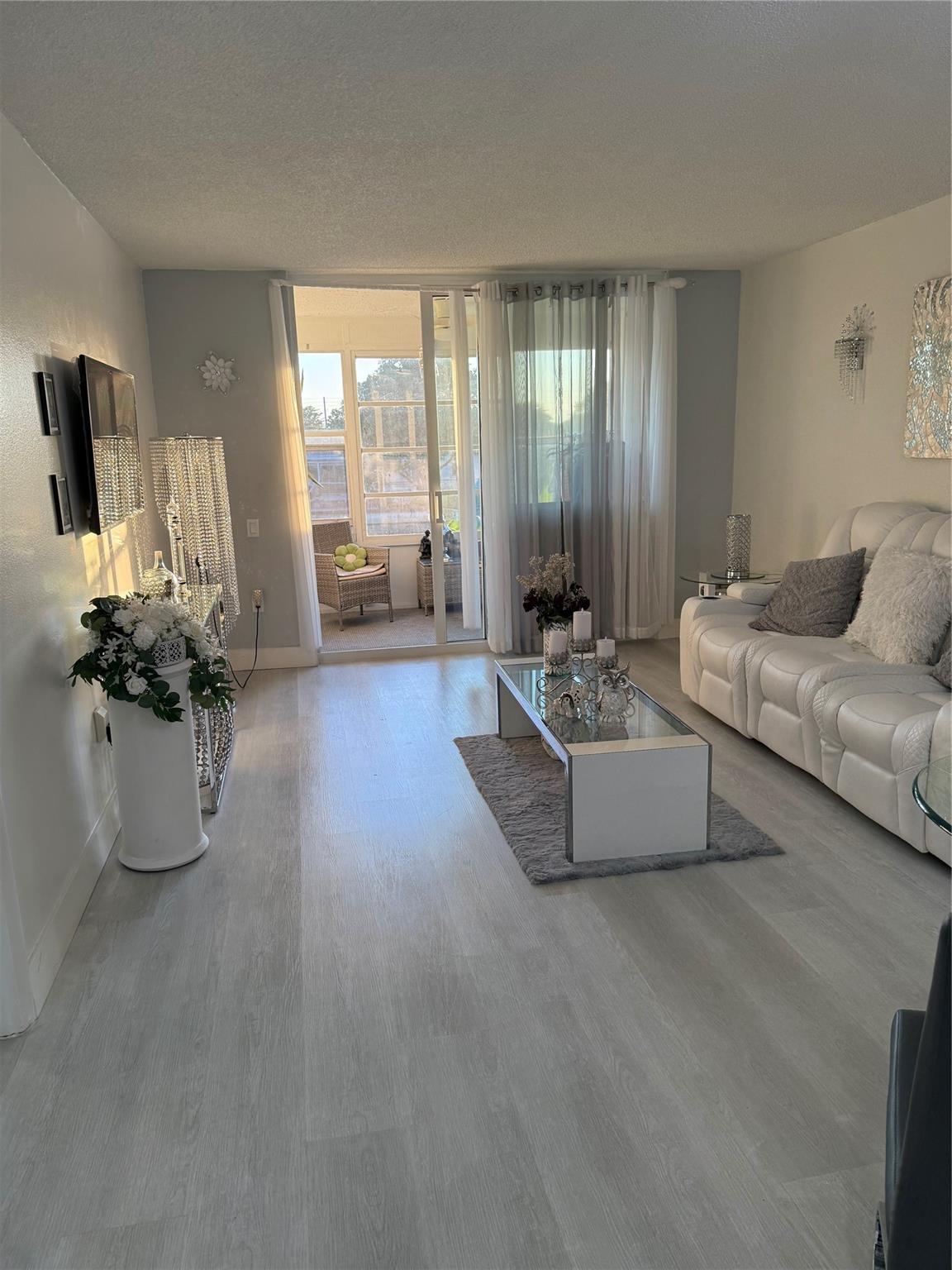 LIME BAY - Residential Lease