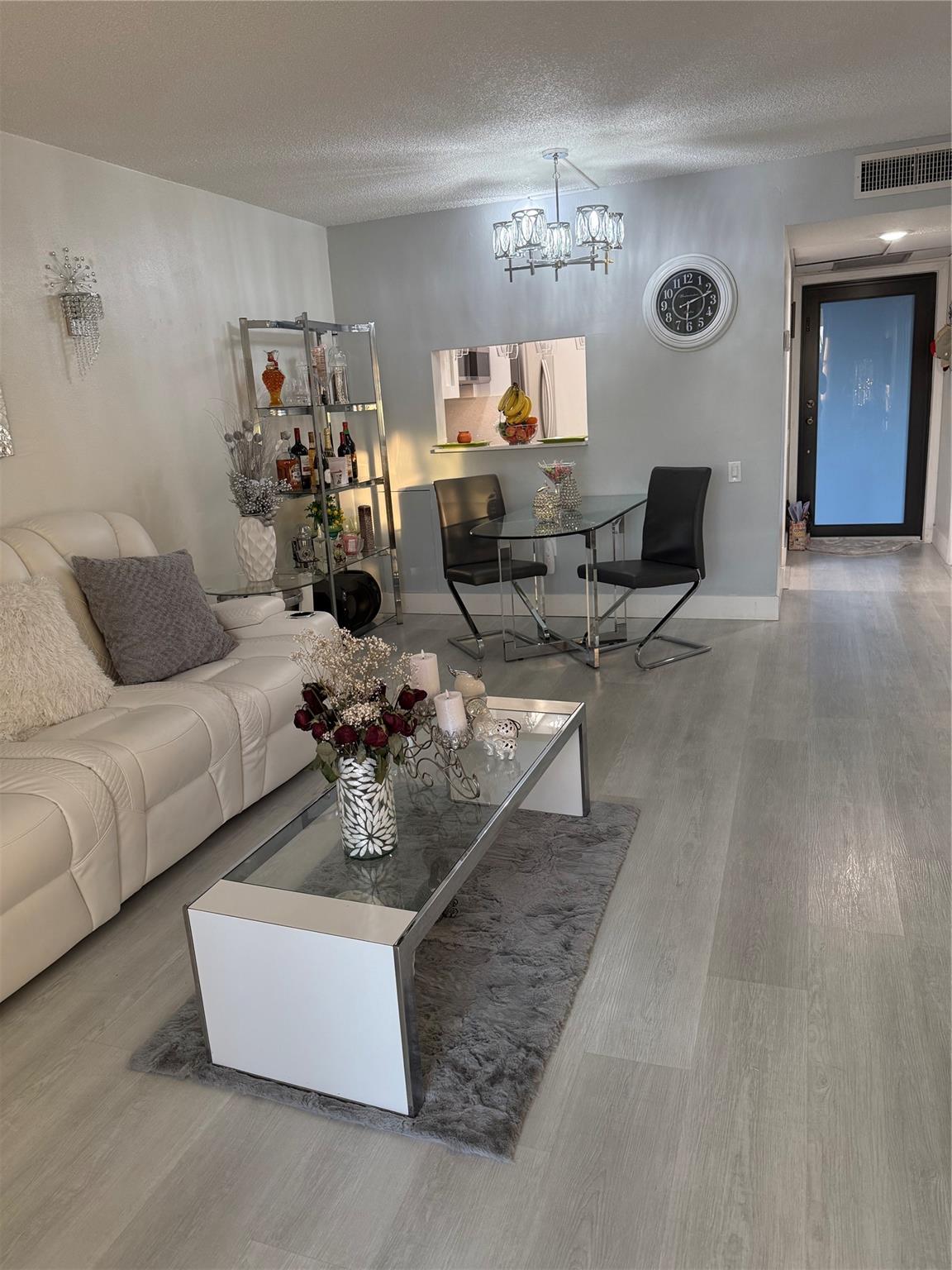 LIME BAY - Residential Lease