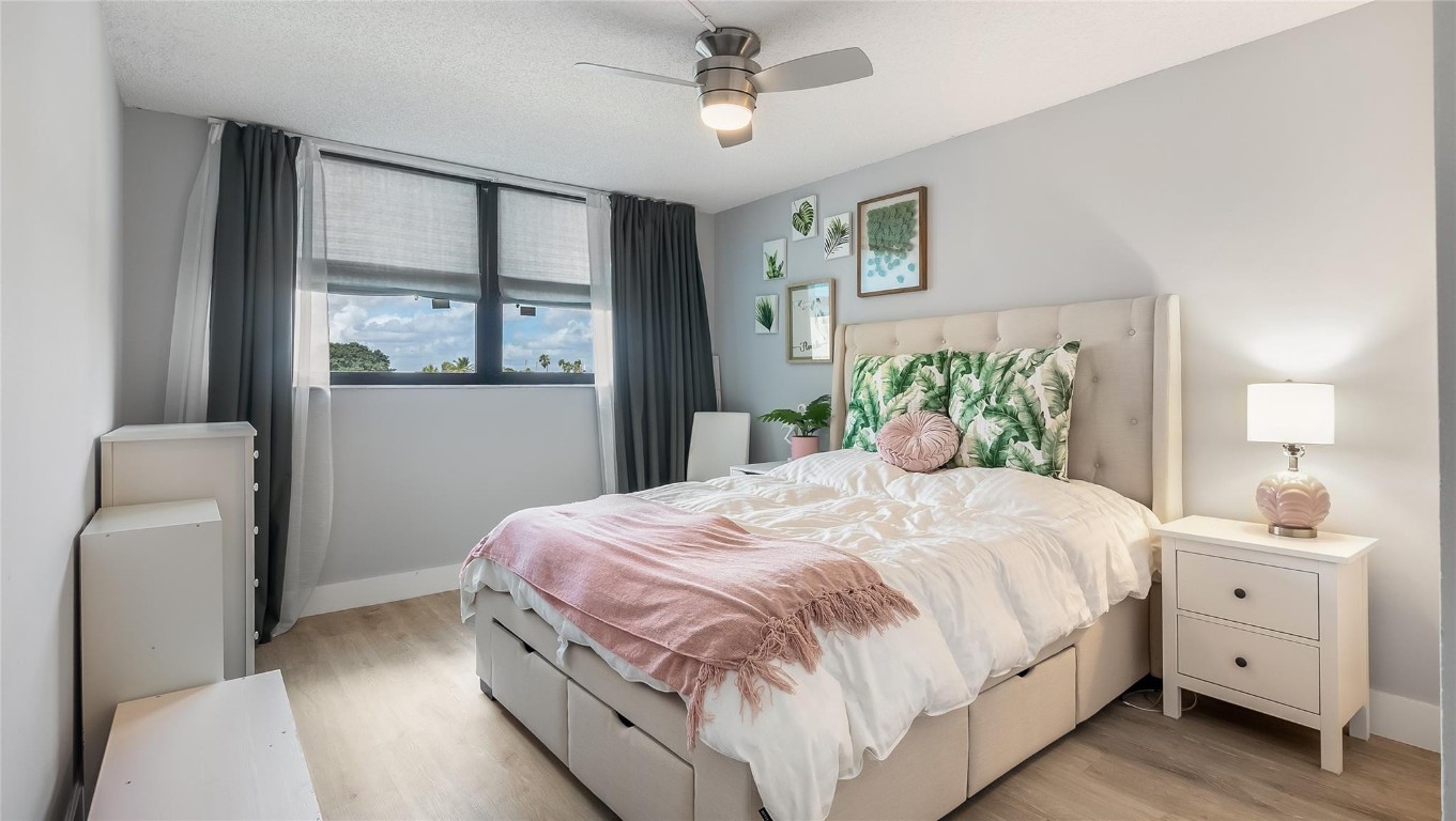 Country Club Apts at Bona - Residential