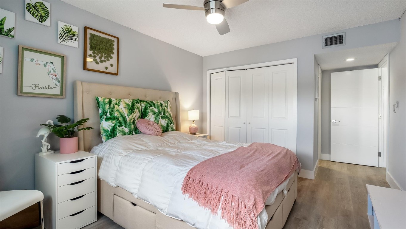 Country Club Apts at Bona - Residential