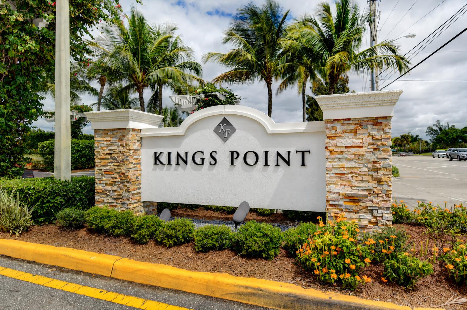 KINGS POINT BURGUNDY CONDOS - Residential