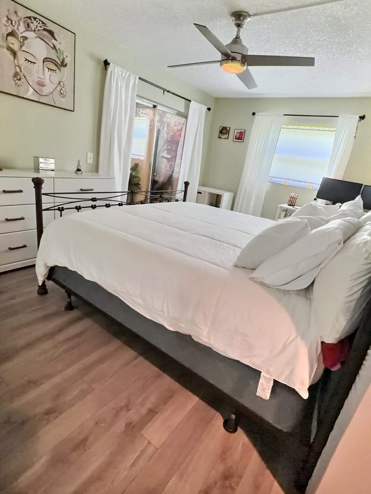 KINGS POINT BURGUNDY CONDOS - Residential