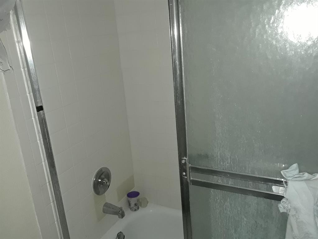 HERITAGE CIRCLE CONDO - Residential