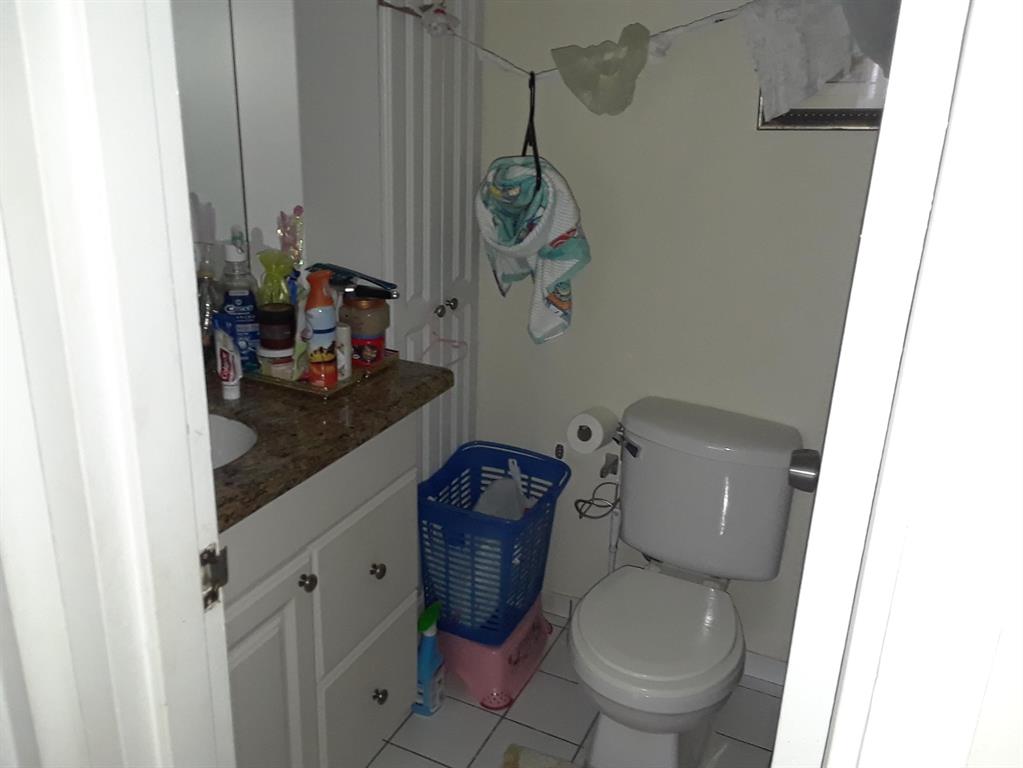 HERITAGE CIRCLE CONDO - Residential