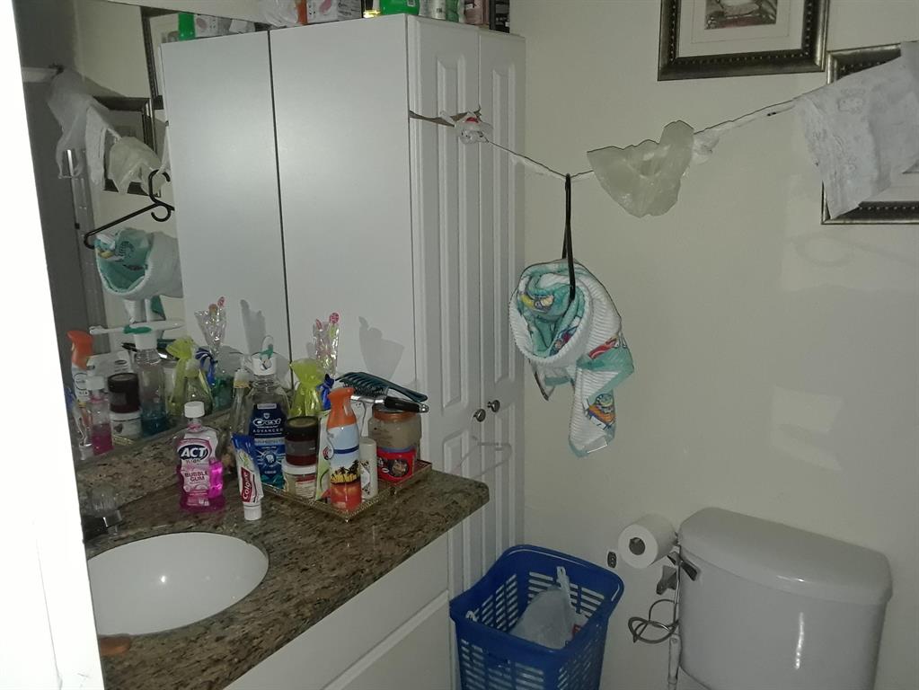 HERITAGE CIRCLE CONDO - Residential