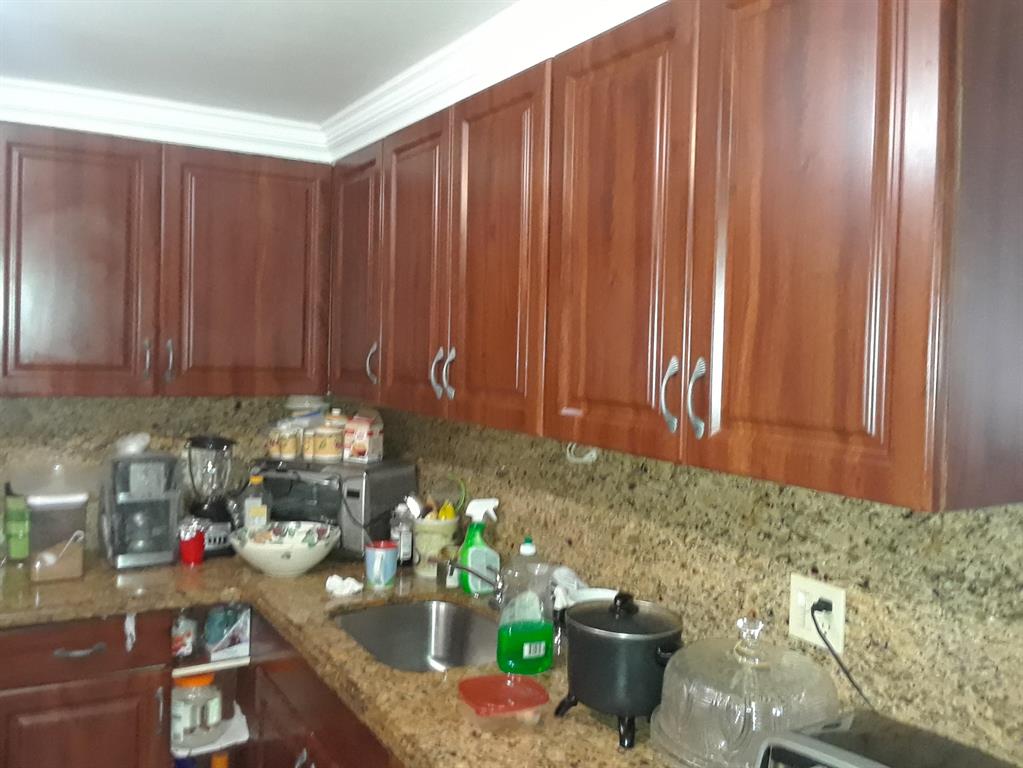 HERITAGE CIRCLE CONDO - Residential