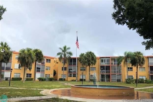 HERITAGE CIRCLE CONDO - Residential