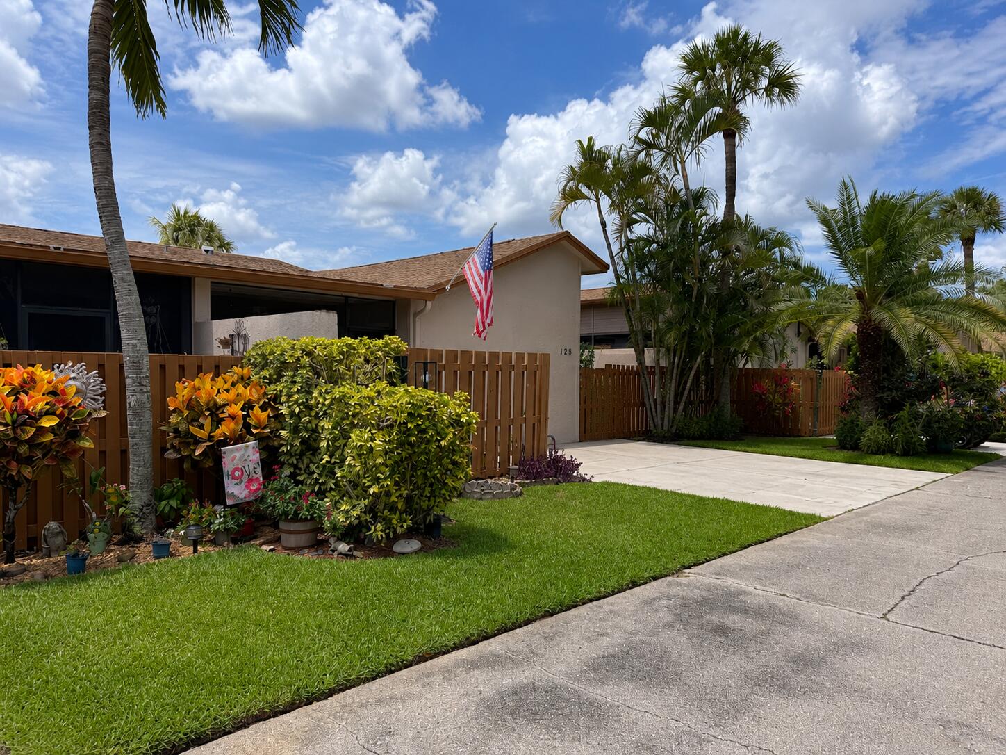 2400 SW 19th Avenue 128