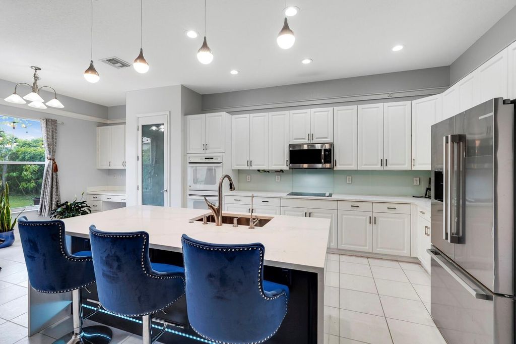 Photo of 19084 Skyridge Circle, Boca Raton, FL 33498 (MLS # F10497106)