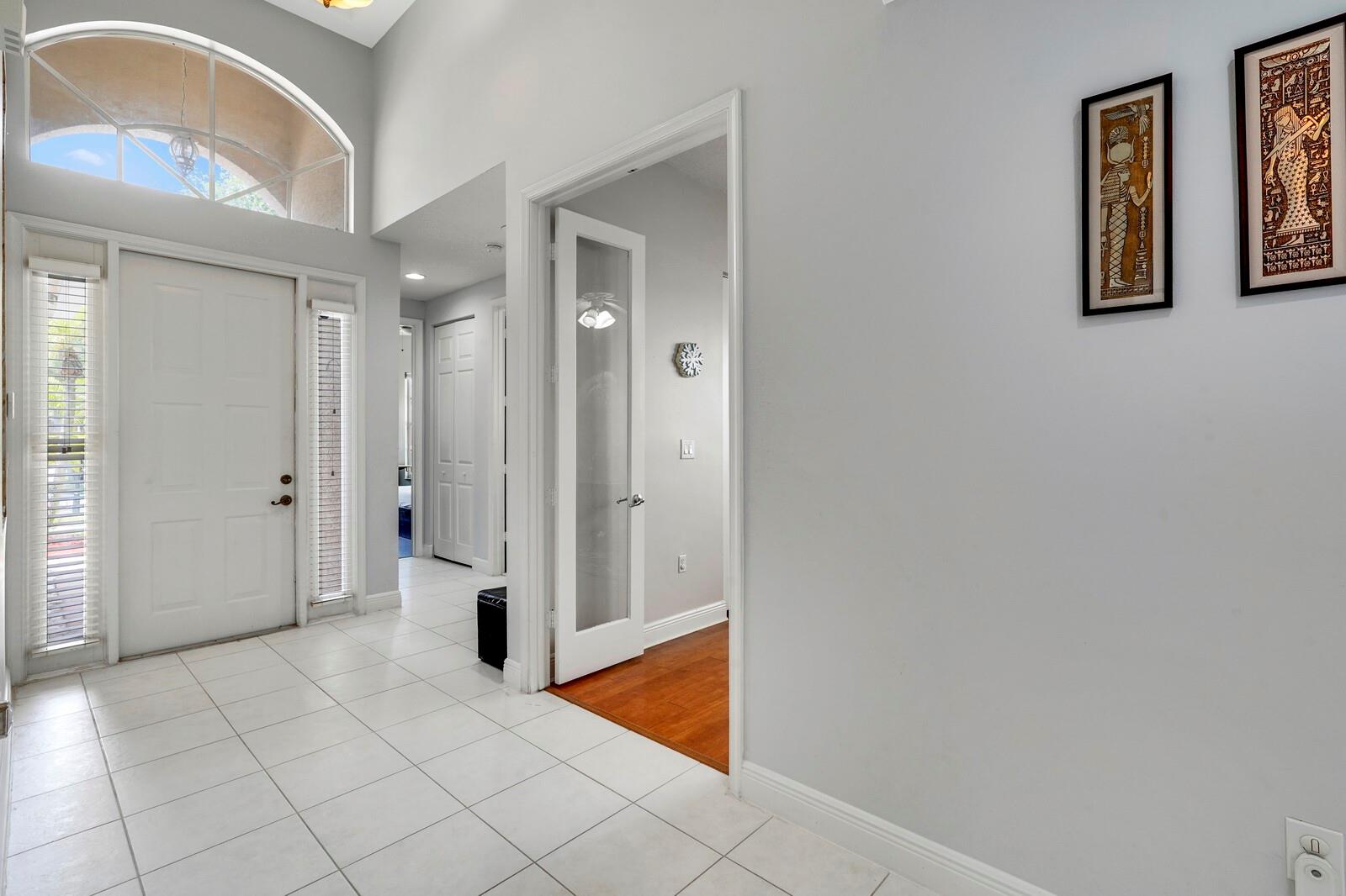19084 Skyridge Cir