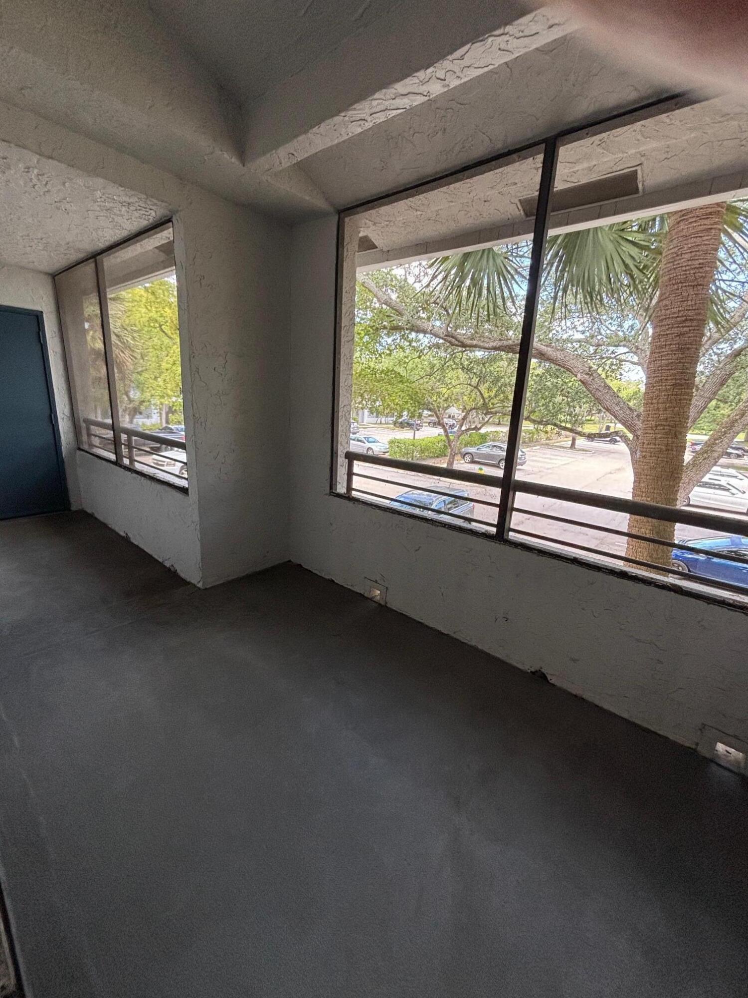 811 Lyons Road 20203