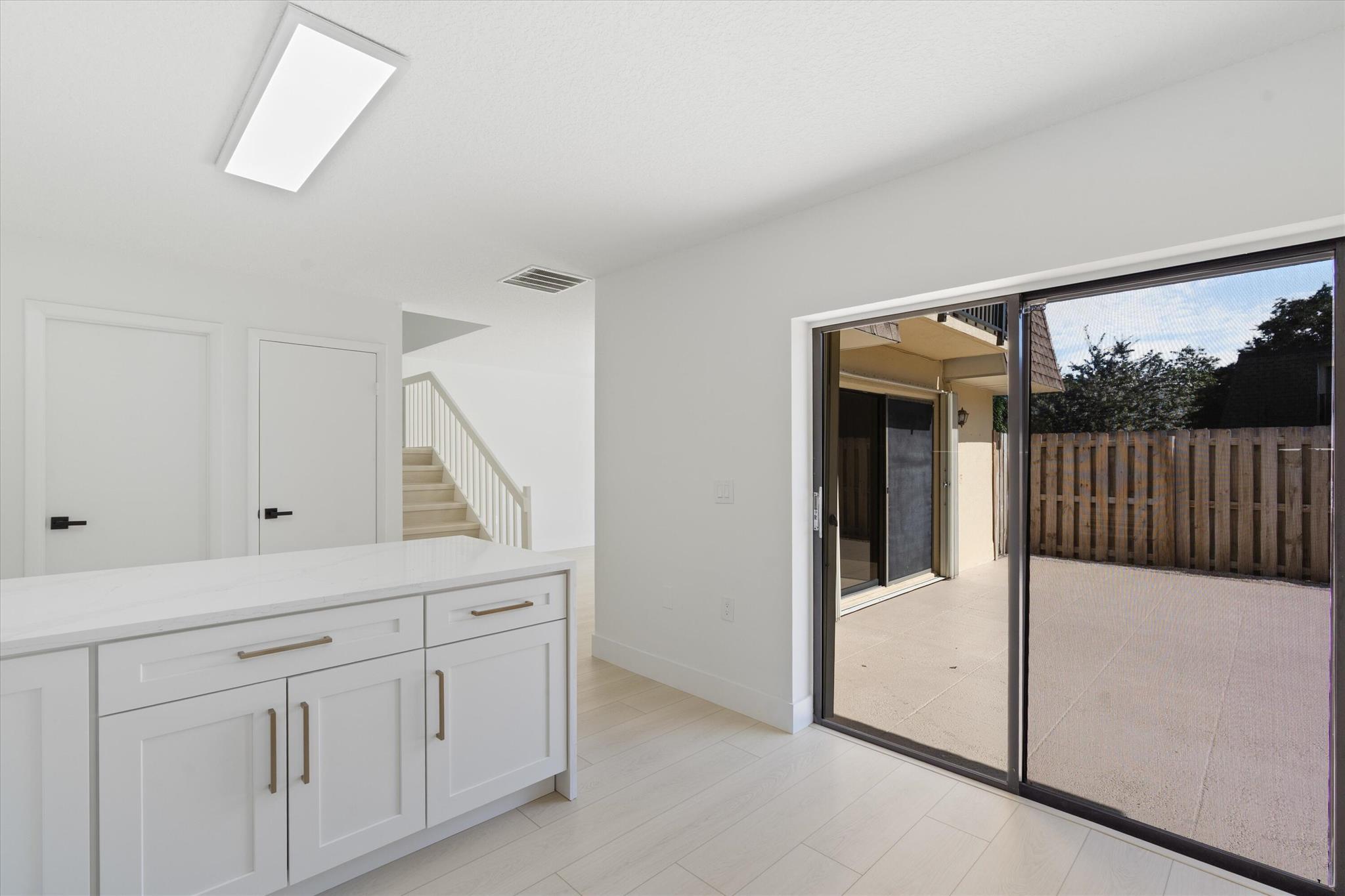 DELRAY OAKS WEST CONDO - Residential