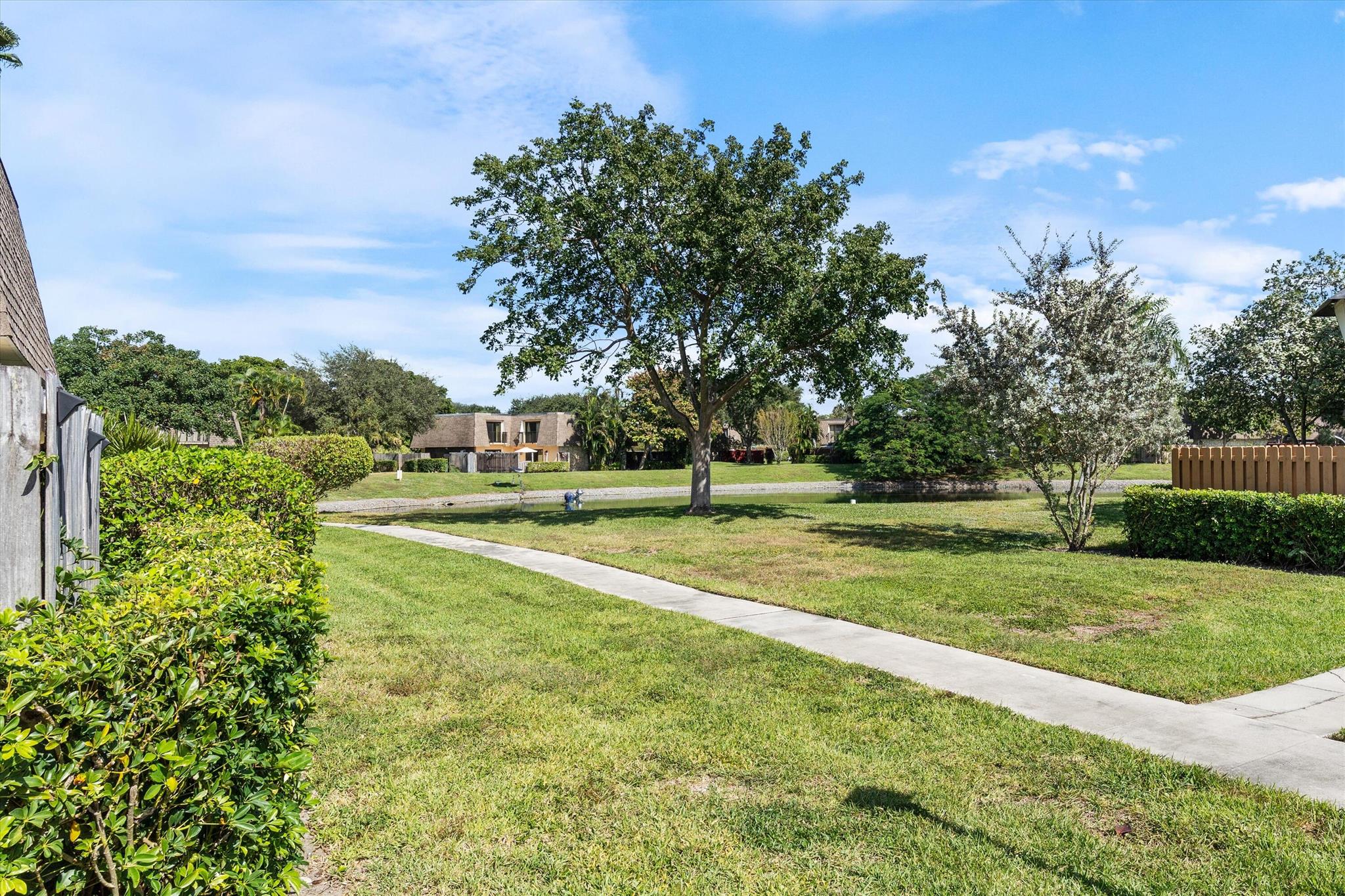 DELRAY OAKS WEST CONDO - Residential
