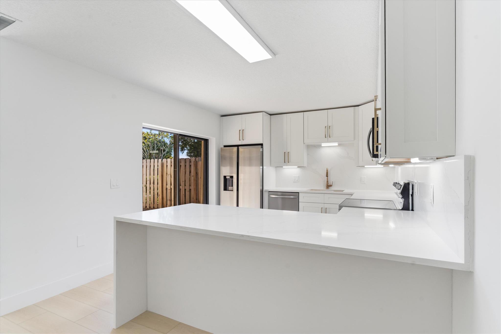 DELRAY OAKS WEST CONDO - Residential