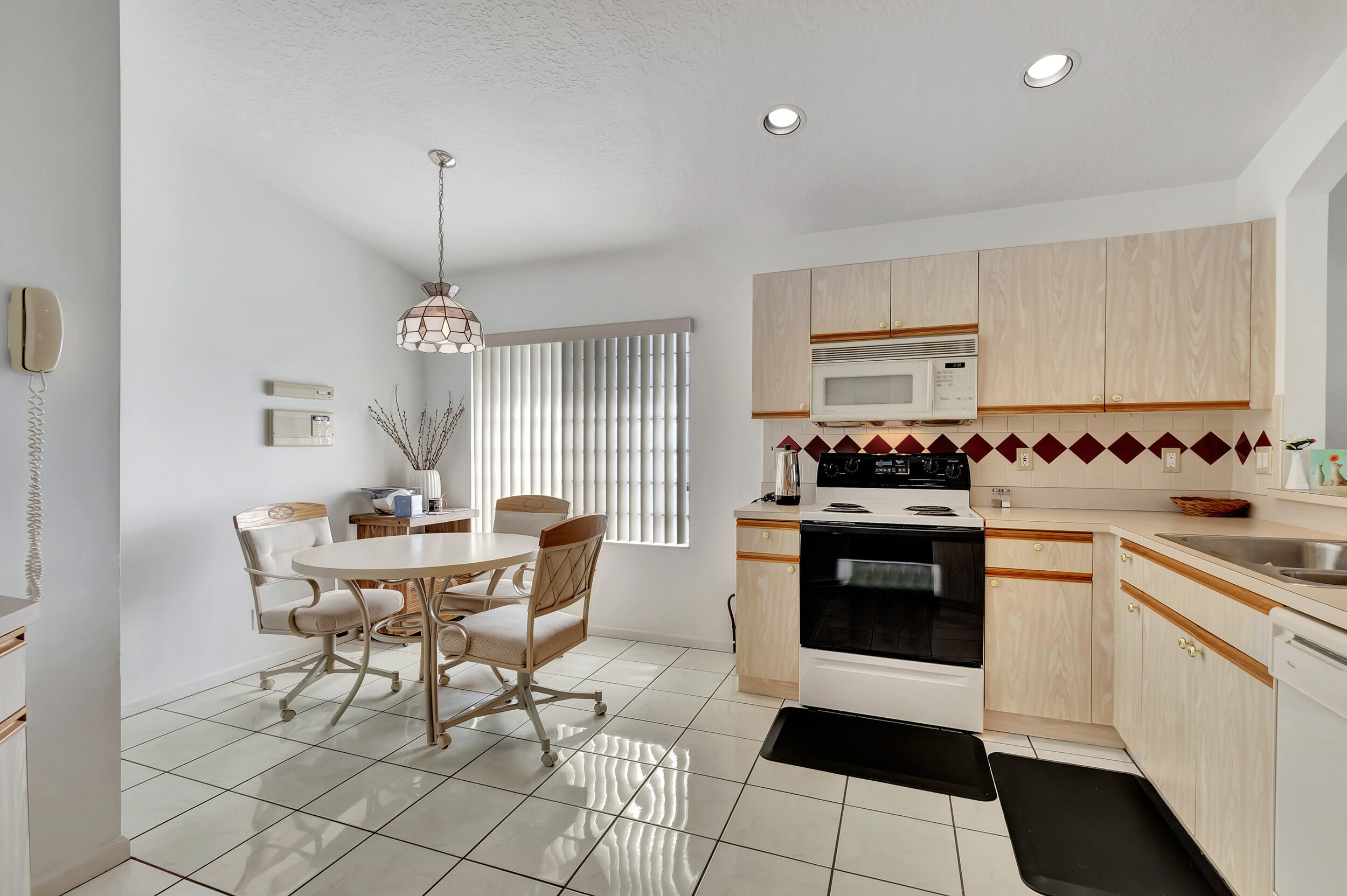 MAJESTIC ISLES 2 - Residential