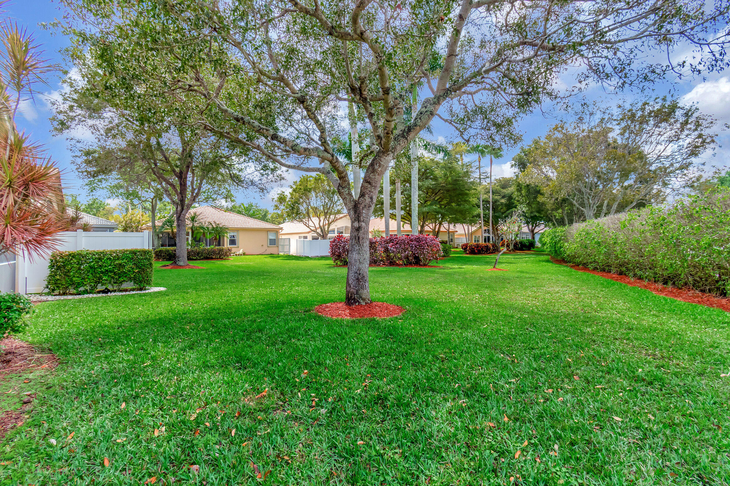 MAJESTIC ISLES 2 - Residential