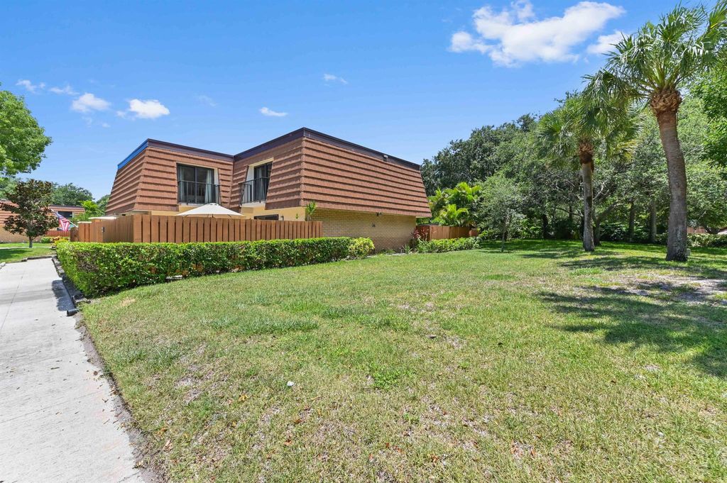 Photo of 3073 30th Court, Jupiter, FL 33477 (MLS # R11106865)