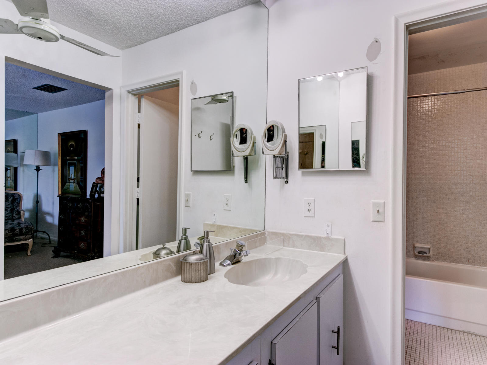 Vistas of Boca Lago - Residential