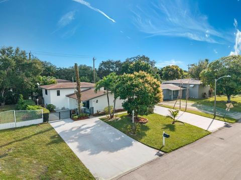 20335 NE 13th Court Miami FL 33179